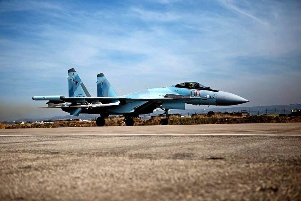 Серийный самолет Су‑35С Оперативной группировки ВКС России в Сирии на авиабазе Хмеймим